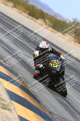 media/Mar-20-2025-Racers Edge (Thu) [[0731d8e3a1]]/2-B Group/Session 4 (Turn 3 Inside)/